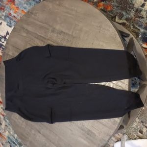 Old Navy active high-waisted leggings with pockets